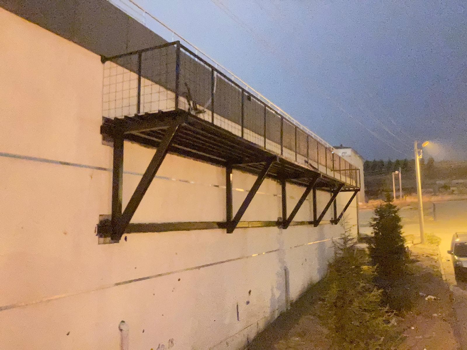 Ankara fabrika ve lojistik depo raylı sürgülü kapı montajı